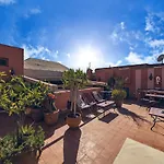 Riad Les Lauriers Blancs