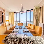 Penthouse Avec Jacuzzi Prive