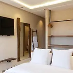 Cozy Suite In The City Center Comfort And Convenience
