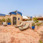 Riad Awinati Location Privatisee ,Piscine Chauffee , Beau Rooftop