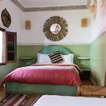 Riad Davina