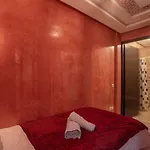 Private Riad 3Ch Salon, Terrasse Avec Jacuzzi , A Jemaa El Fna