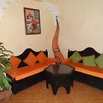 Manis Apartment Set in a Hotel Area