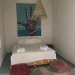 Eden Kam Riad