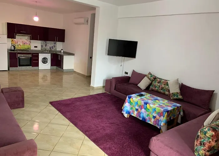 Grand Appartement, Residence Familiale Avec Grande Piscine Et Jardin Bio