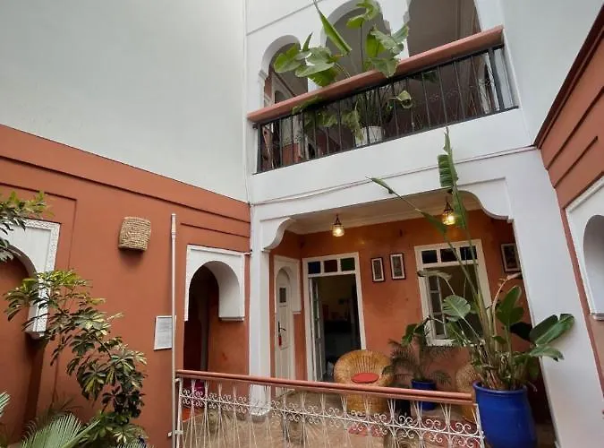 Riad Nadira