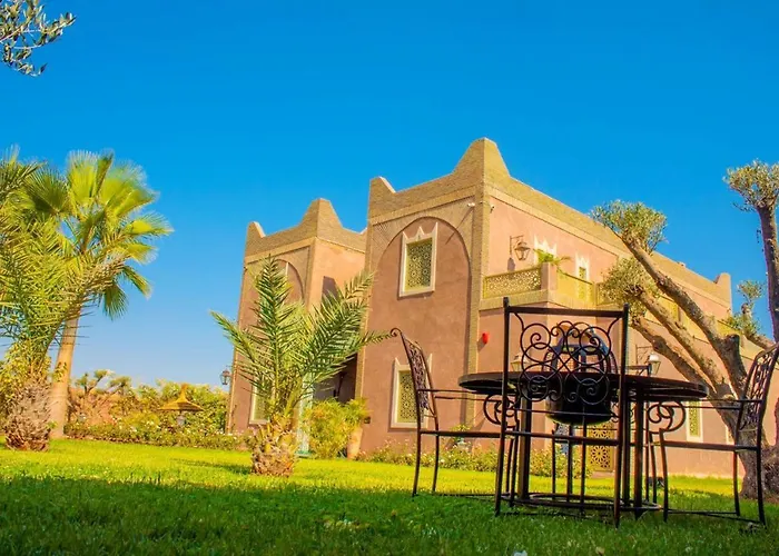 Spacious Villa With Private Pool In Marrakech And Mountain Views