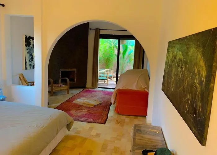 Bienvenue A La Villa Luxe De 3 Suites Pour Location Journee !