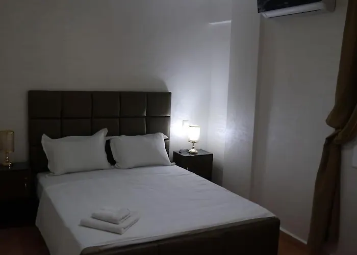Studio, A Proximite De La Gare