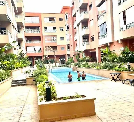 Hi, Nice 2 Bedroom Apparment,