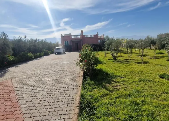 VILLA MORAD Magnifique villa avec piscine privée ds une ferme de 4Ha