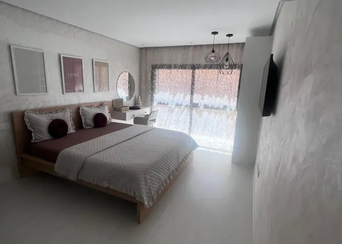 Duplex Luxe Piscine Privee