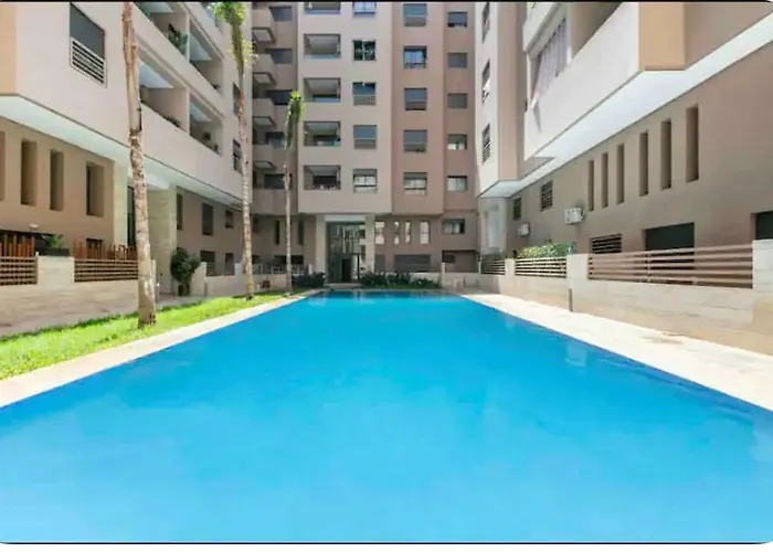 Superbe Appartement En Ville Piscine Parking M25