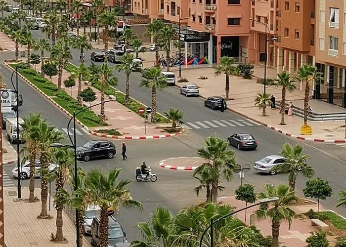 مراكش عاصمة السياحة الدولية بالضبط في قلبها القريب من جميع المرافق الضرورية