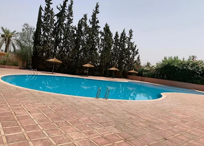 Superbe Appartement Equipe En Residence Propre Avec Piscine