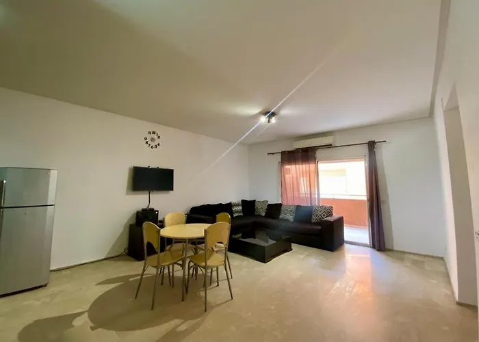 Apparemment 1 Chambre Salon A Cote De La Gare Gueliz 16