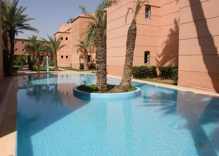 Riad Saif Piscine Palmeraie