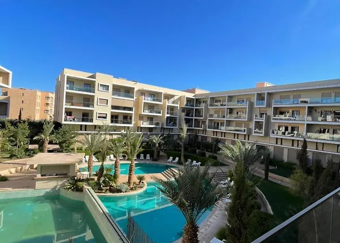 Apartment The Pearl Vue Piscine