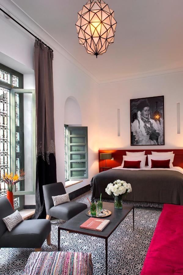 Antara Riad