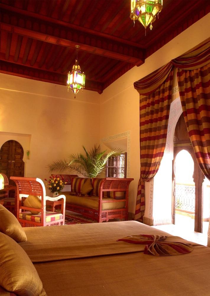 Amina Riad 4*