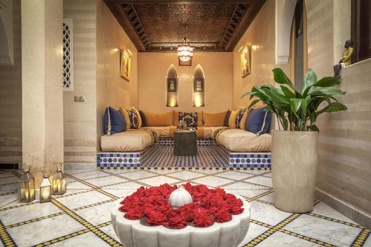 7 Bedrooms With View Private Pool And Enclosed Garden At *