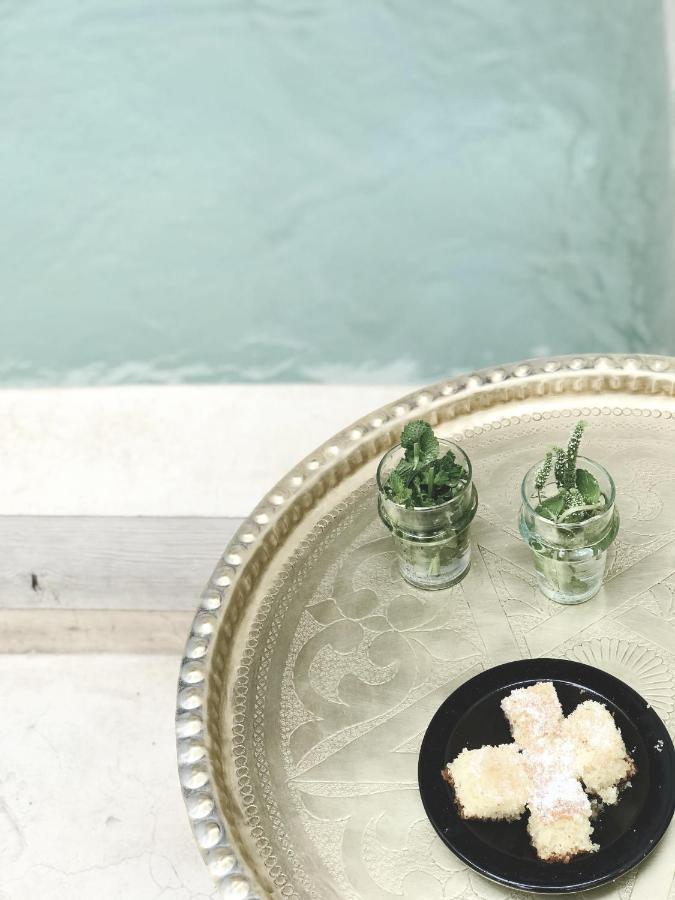 Couette-café Dar-k 3*