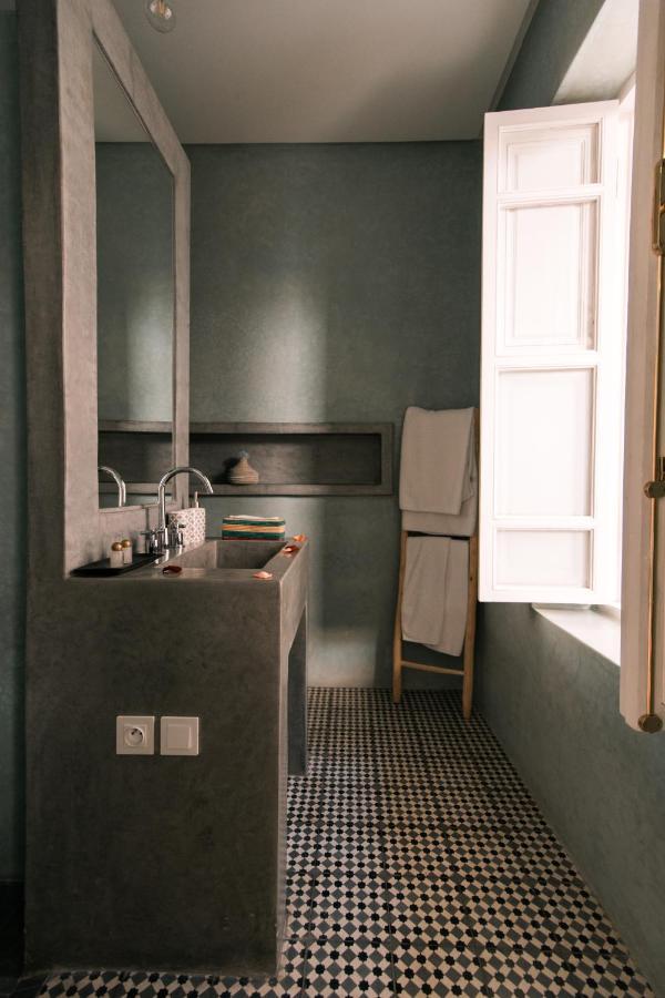 Albatoul Riad