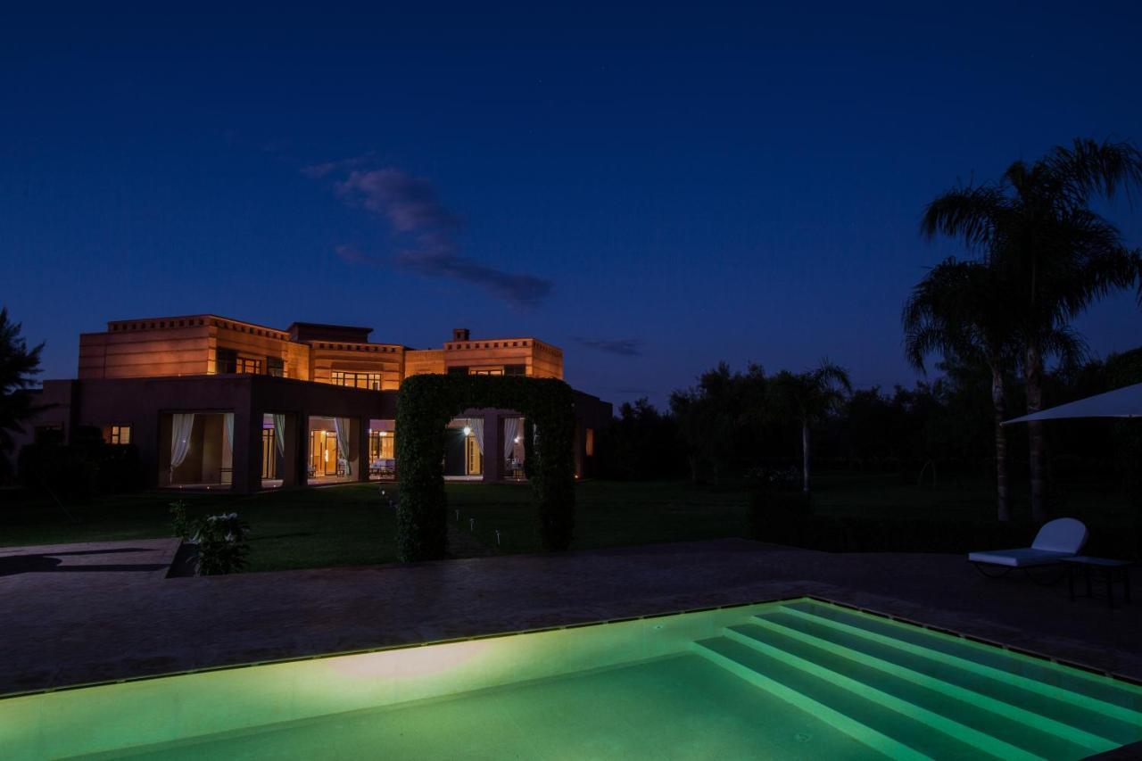 Koutoubia, Jardin Luxuriant, Piscine Et Villa *
