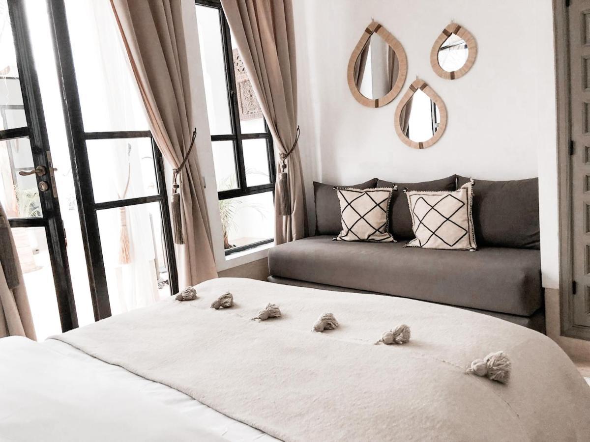 Louhou Guest house