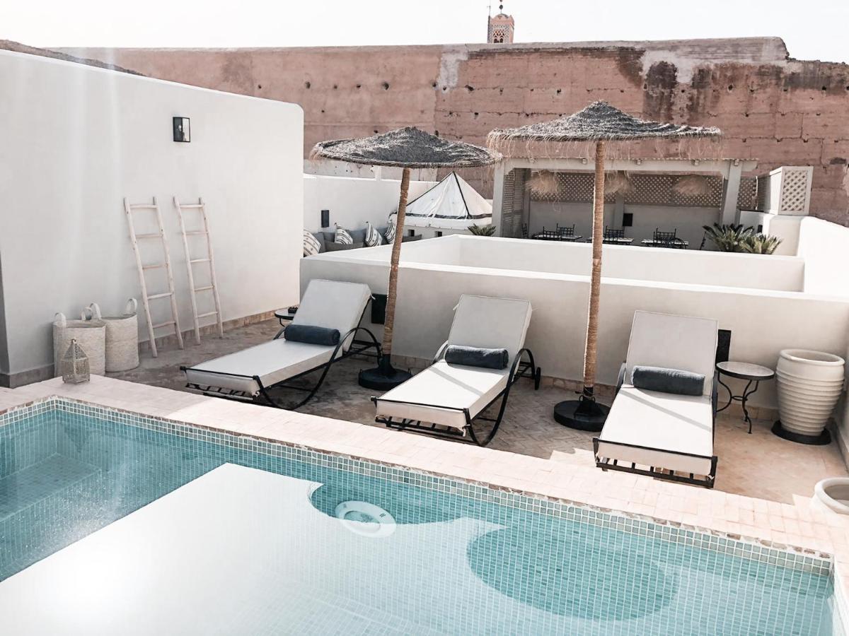 Louhou Guest house 5*