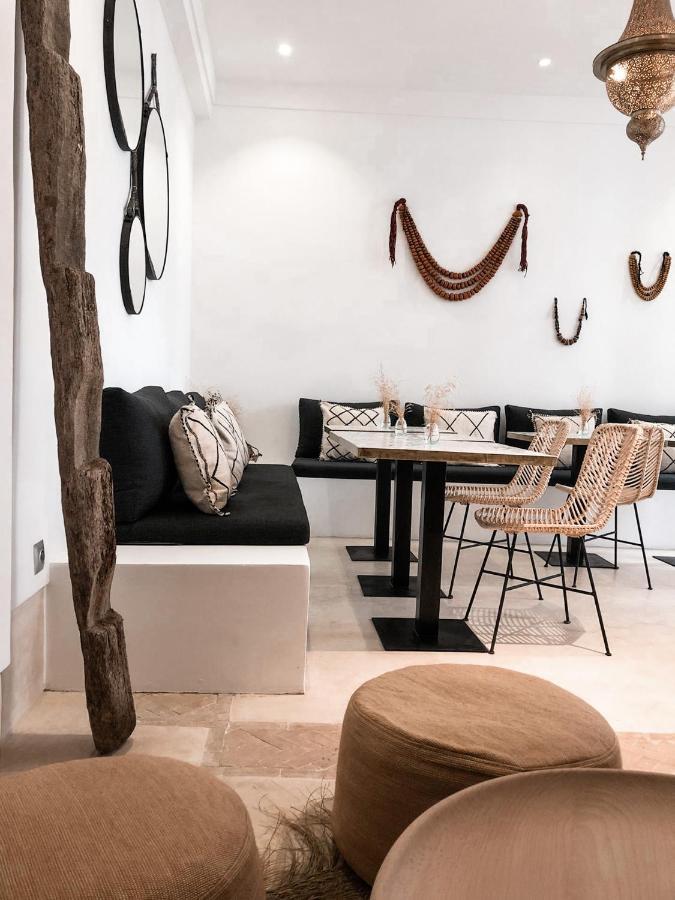 Louhou Guest house 5*
