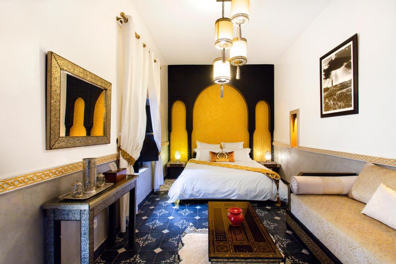 Chamade & Riad 2*