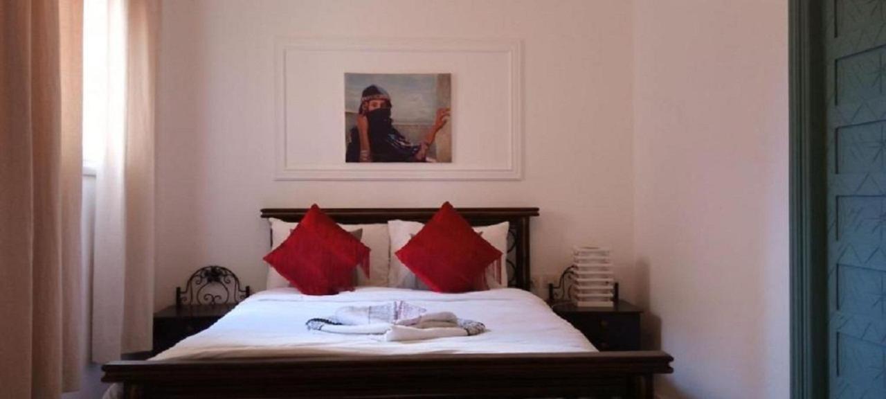 Bed & Breakfast Menara One