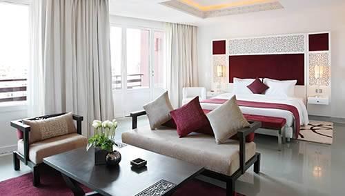 La Renaissance & (adults Only) Hotel