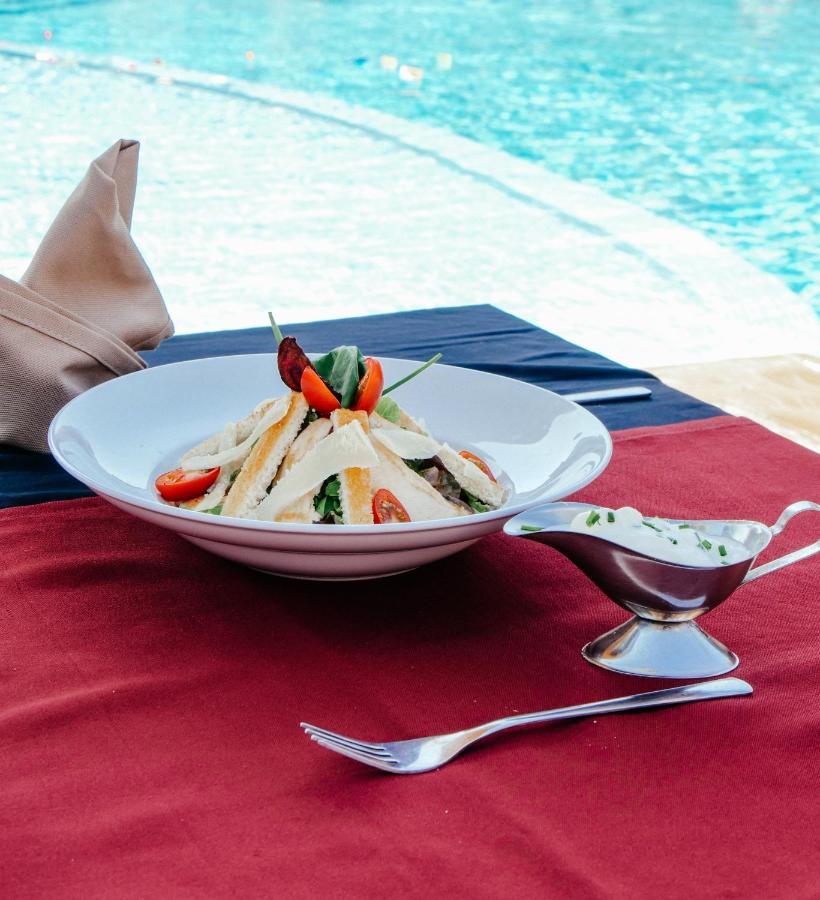 Club Paradisio Hotel