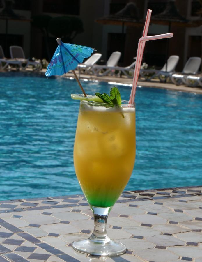 Club Paradisio Hotel 4*