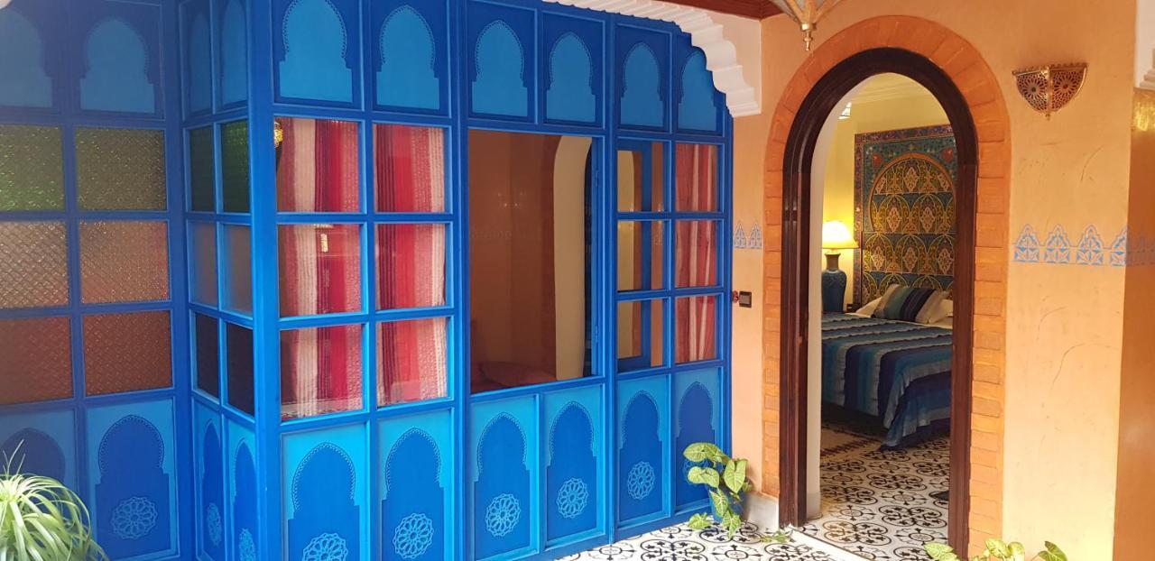 Bed & Breakfast Konouz 3*
