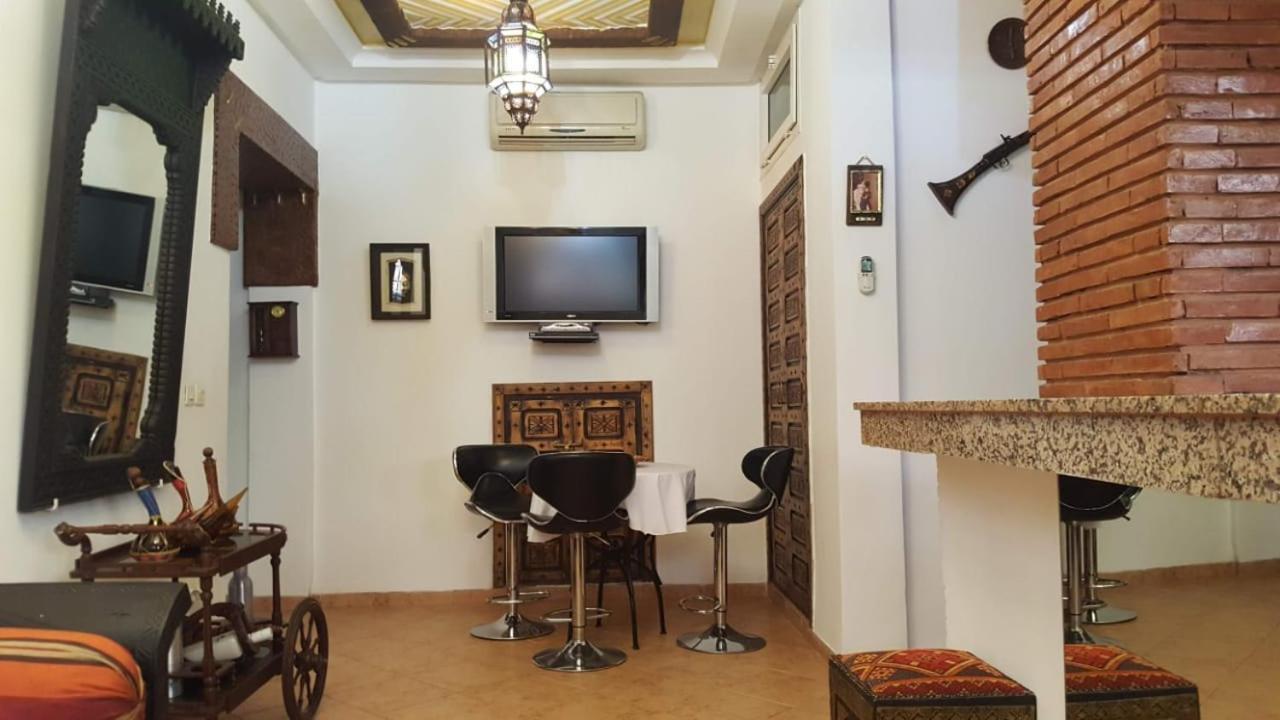 Menara One Bed & Breakfast 2*