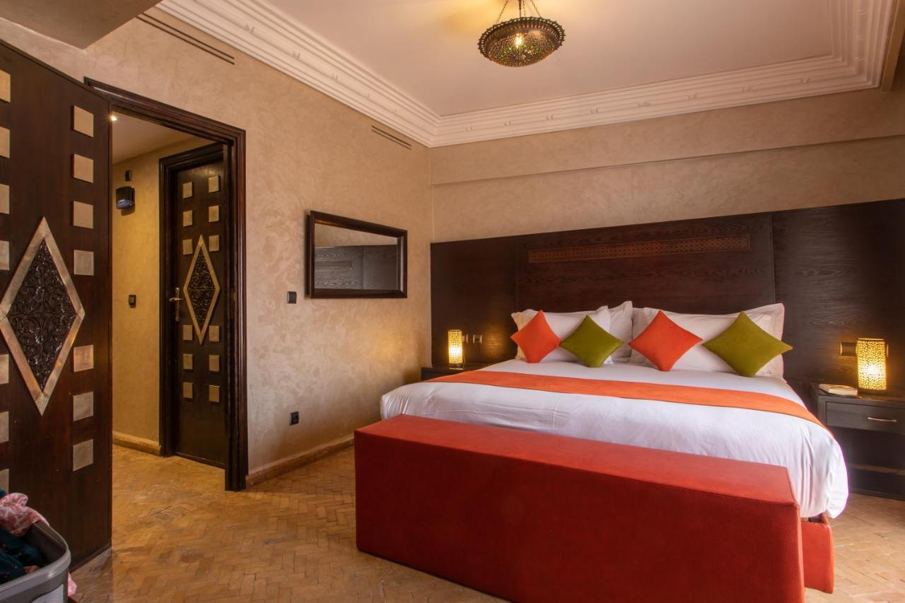 Dellarosa Boutique And Spa 4*