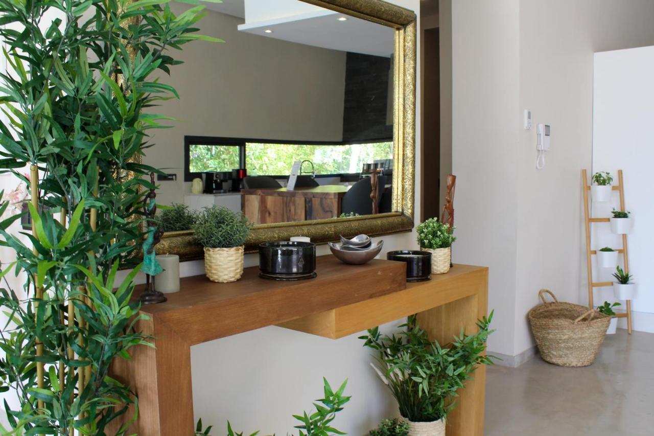 Somptueuse Piscine Argan Golf- Fibre Optique - Netflix - Gouverante - Petit Déjeuner Inclus Villa Marrakesh