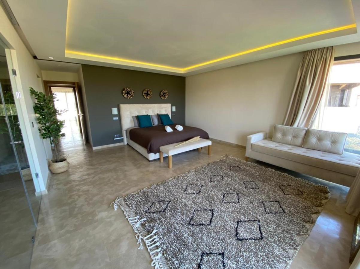 Villa Somptueuse Piscine Argan Golf- Fibre Optique - Netflix - Gouverante - Petit Déjeuner Inclus