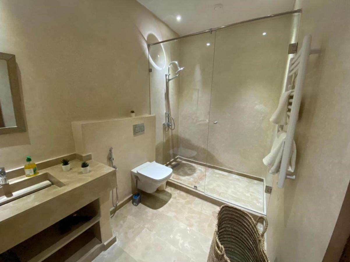 Villa Somptueuse Piscine Argan Golf- Fibre Optique - Netflix - Gouverante - Petit Déjeuner Inclus Marrakesh
