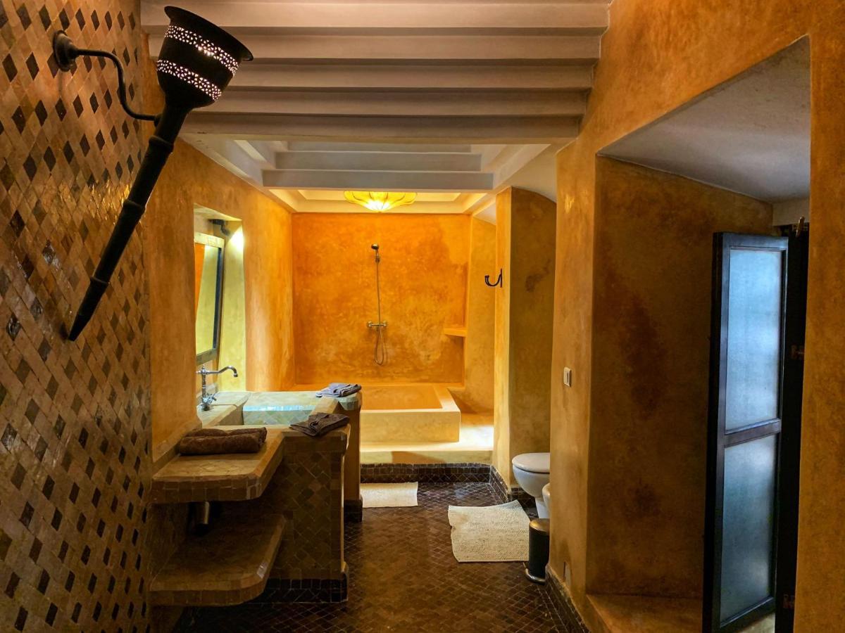 Bamileke Riad 3*
