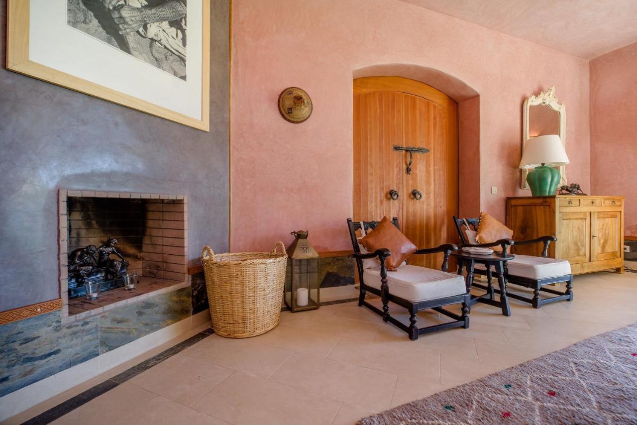 Villa Demoiselles *