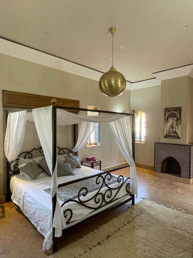 Riadi In Marrakech Villa