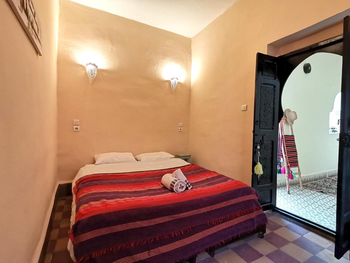 Dar Mirai Guest house *
