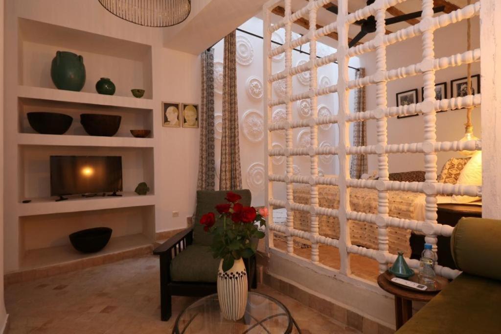 Riad103 Piscine Rooftop, Jacuzzi&hammam Riad Marrakesh
