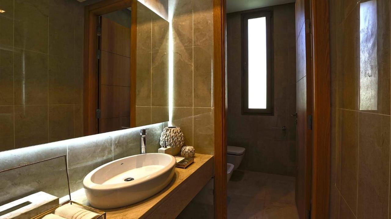 River Palm Villa *