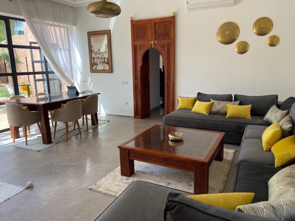 Scil De Luxe, Piscine Chauffee, 3 Suites, Hamam, Jacuzzi Exterieur, Salle De Sport, Vue Sur L'atlas, Parkings Prive, Pas De Vis A Vis ! Marrakesh