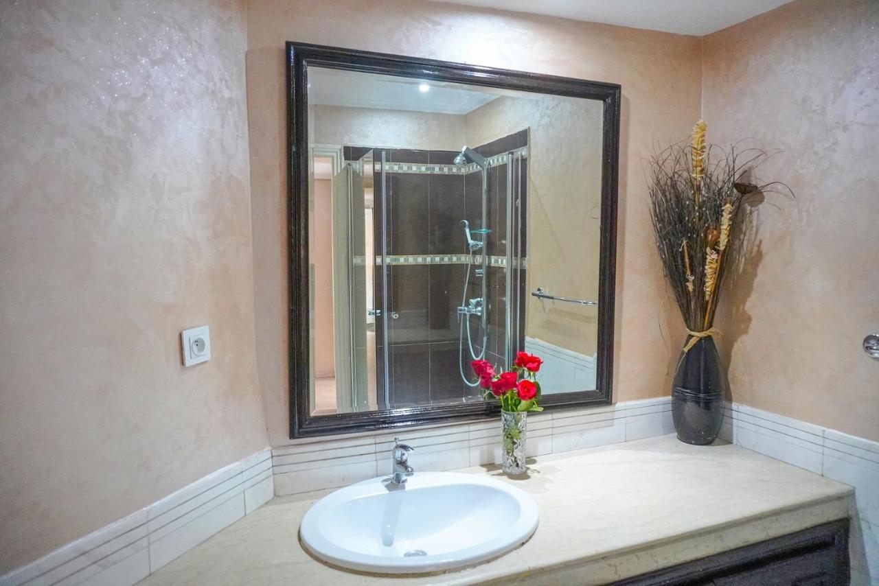 Superbe En Résidence Avec Piscine Appartement *